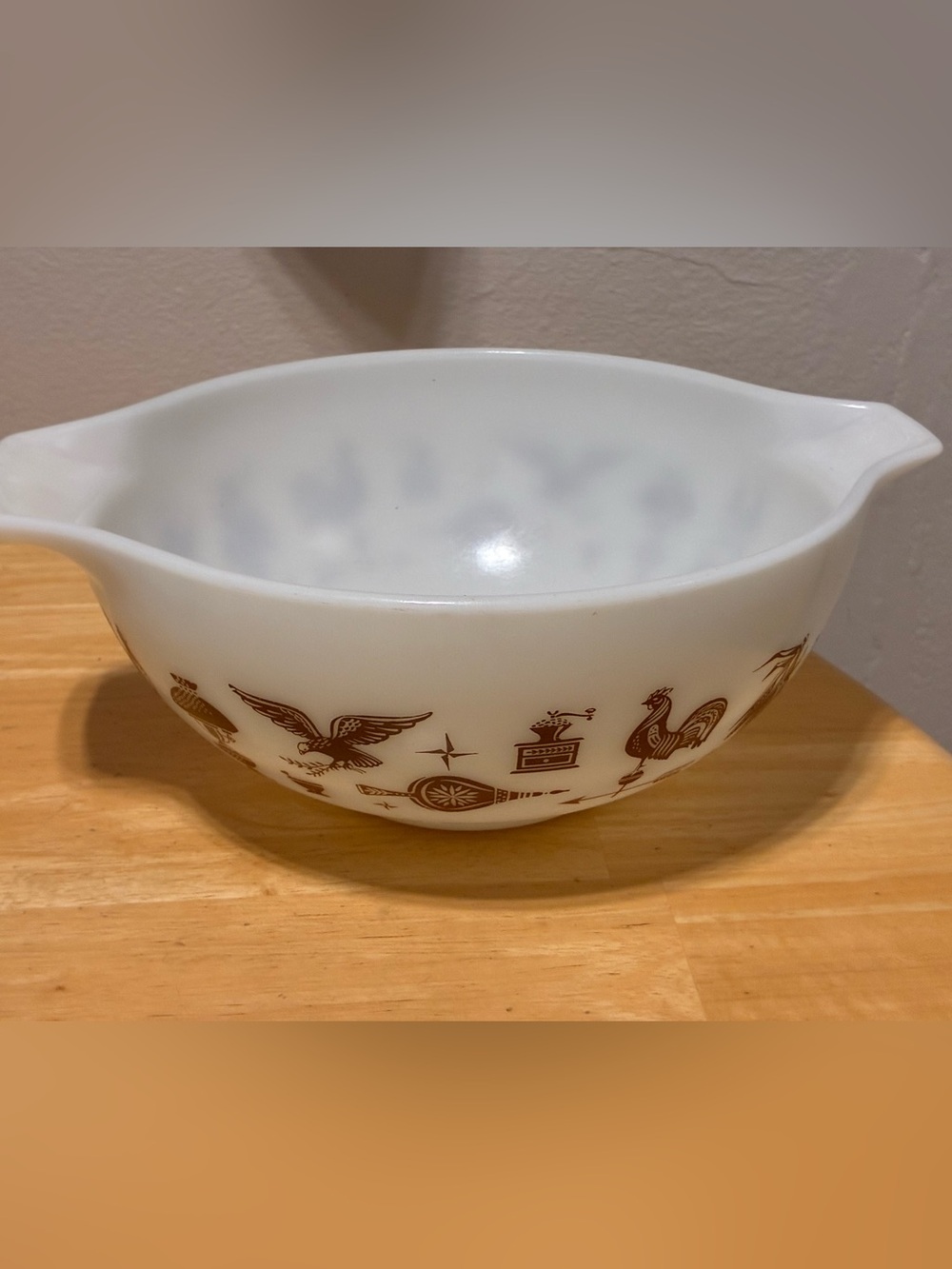 Vintage Pyrex Early American “Cinderella” White Milk Bowl Overware 2.5 Qt #443 - Picture 8 of 9